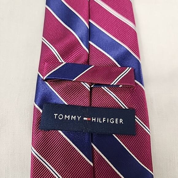Tommy Hilfiger Men’s 100% Silk Repp Tie Necktie Red Navy Blue&White Stripes USA - Picture 2 of 5